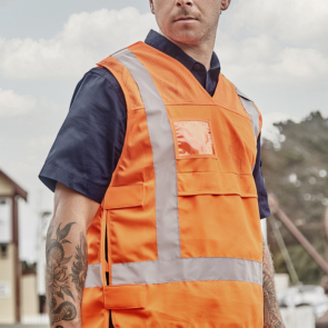ZV697_Talent_Orange_01_oOfxsPy-2.jpg