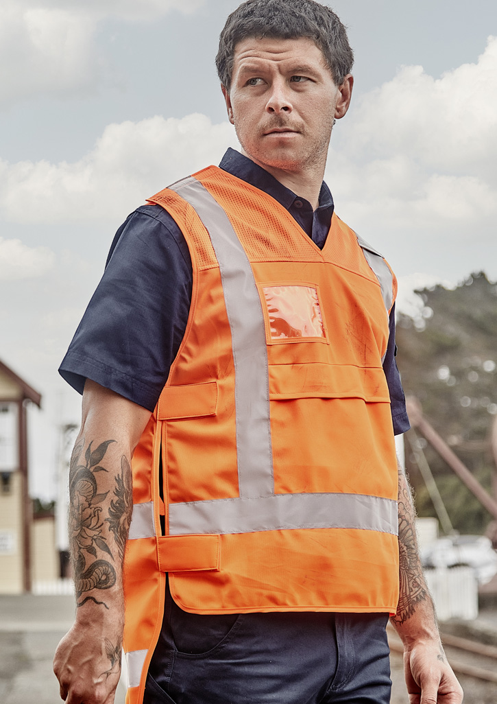 ZV697_Talent_Orange_01_oOfxsPy-2.jpg